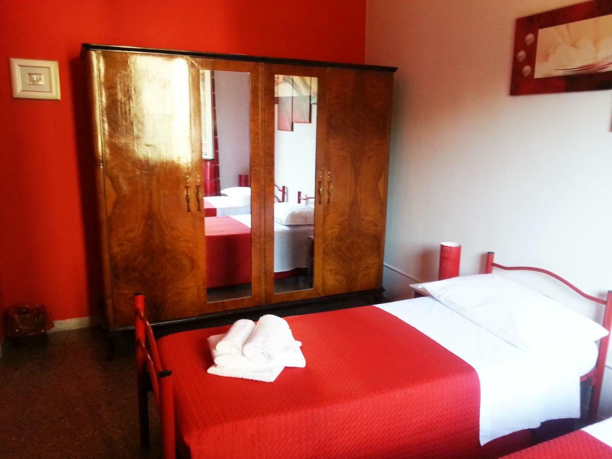 קוסנזה B&B Night & Day מראה חיצוני תמונה