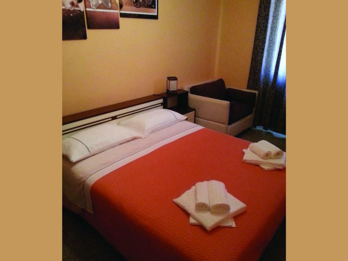 קוסנזה B&B Night & Day מראה חיצוני תמונה