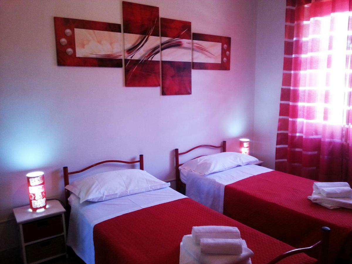 קוסנזה B&B Night & Day מראה חיצוני תמונה